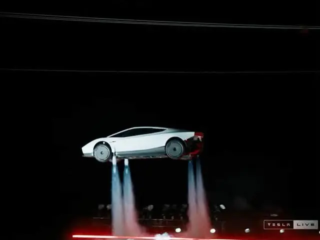 Tesla Roadster et SpaceX redéfinissent les frontières technologiques : Elon Musk dévoile une voiture volante